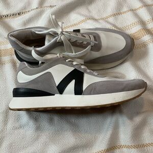 Makers Fashion Now Nova 4 Sneakers Size 8